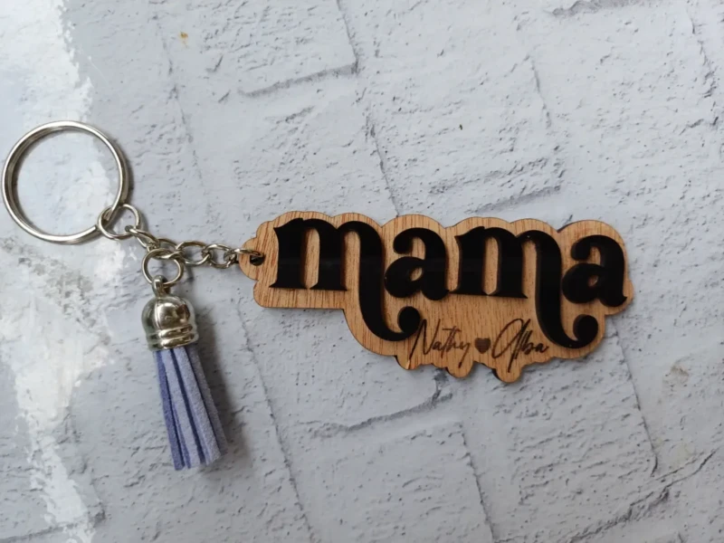 Personalized keychain for mom