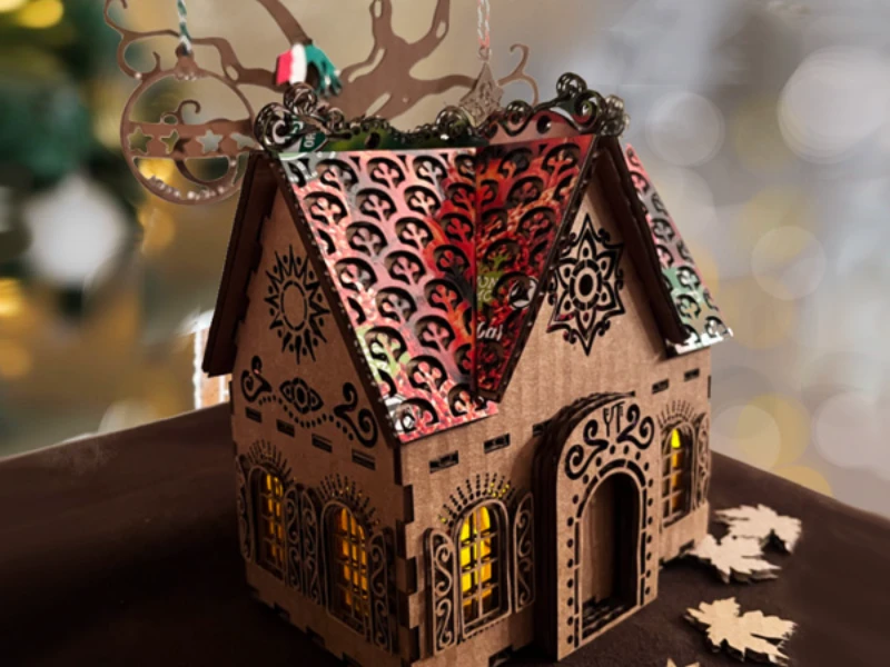 xTool Gingerbread House